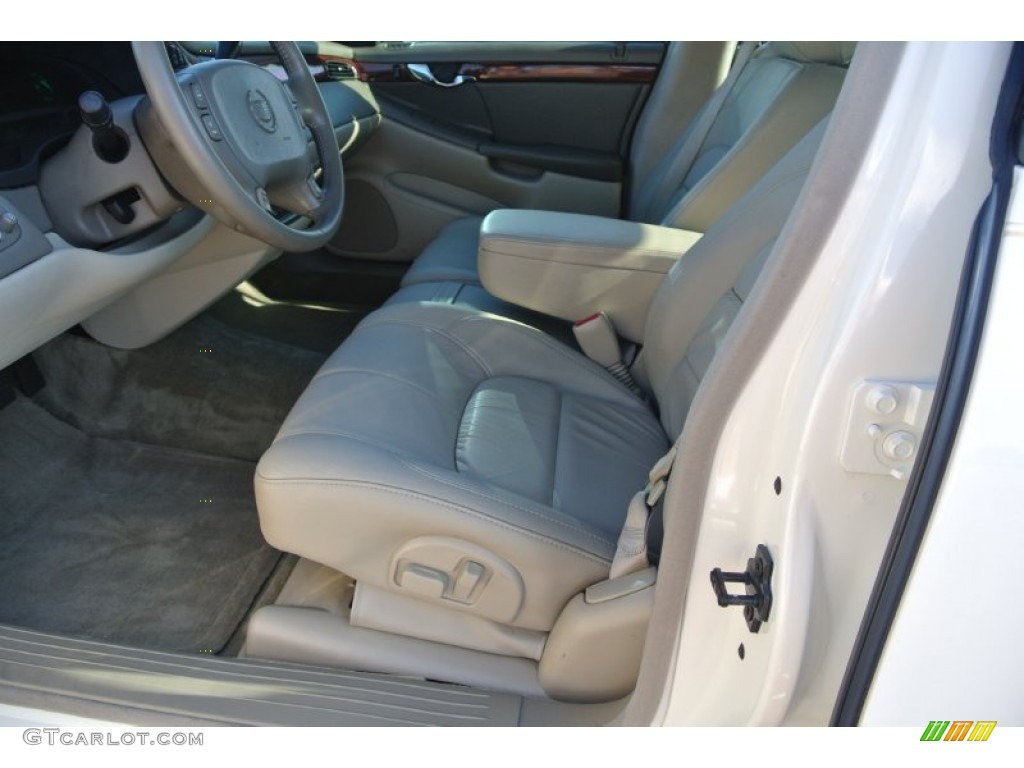 2004 DeVille Sedan - Cotillion White / Shale photo #8