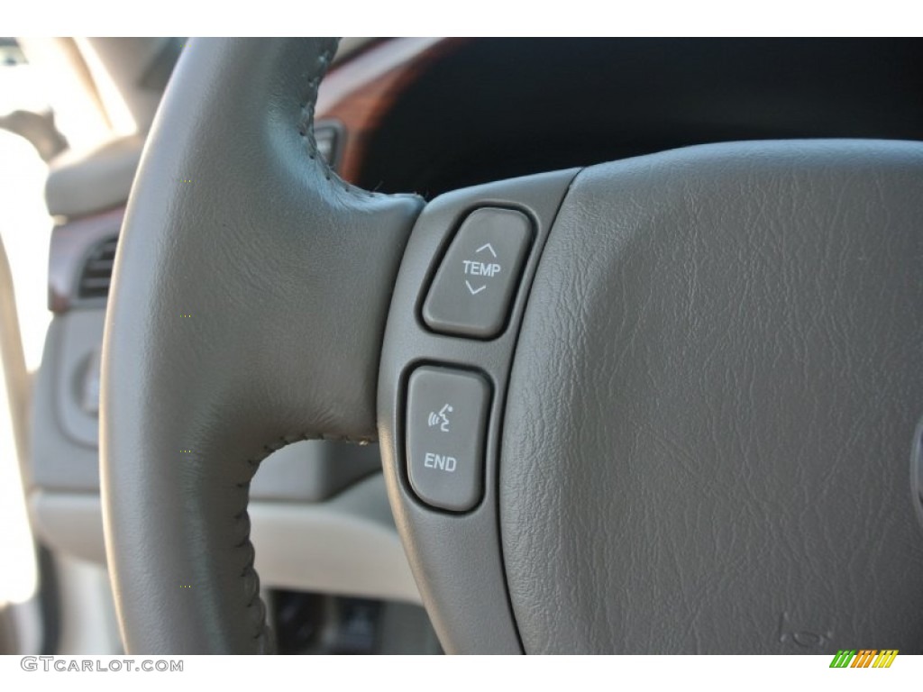 2004 DeVille Sedan - Cotillion White / Shale photo #11