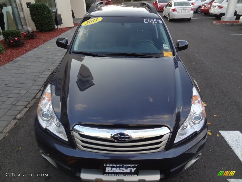 2011 Outback 2.5i Limited Wagon - Graphite Gray Metallic / Off Black photo #10