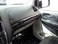 Dark Charcoal Pearl - Grand Caravan SXT Photo No. 20