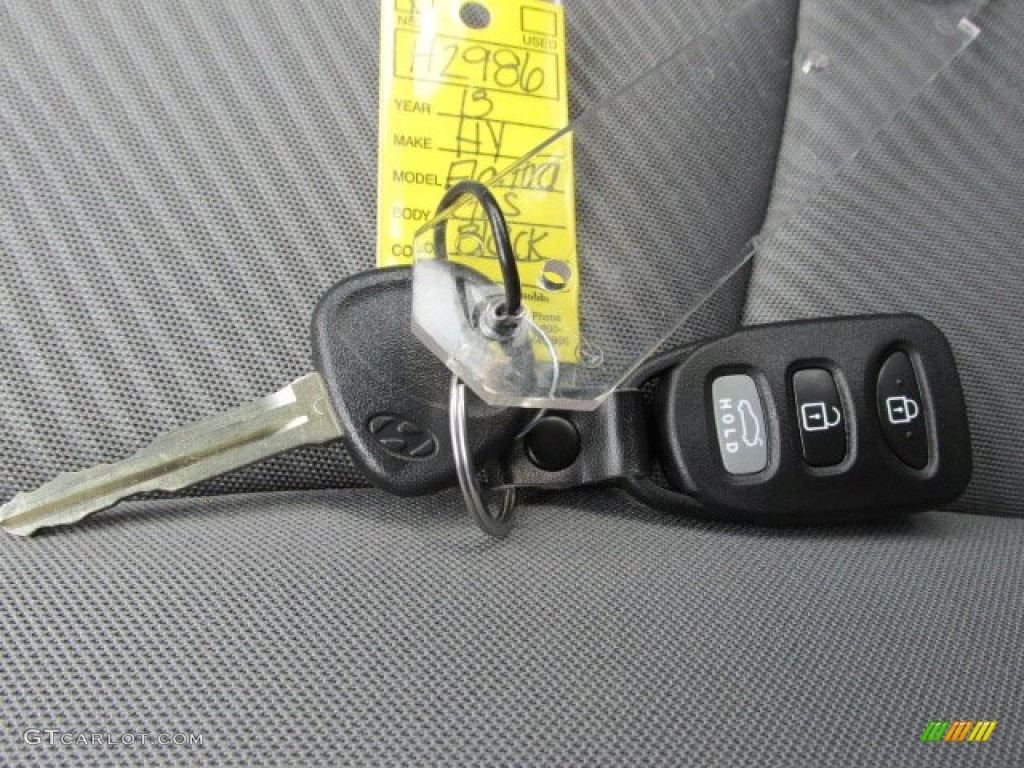 2013 Elantra GLS - Black / Gray photo #14