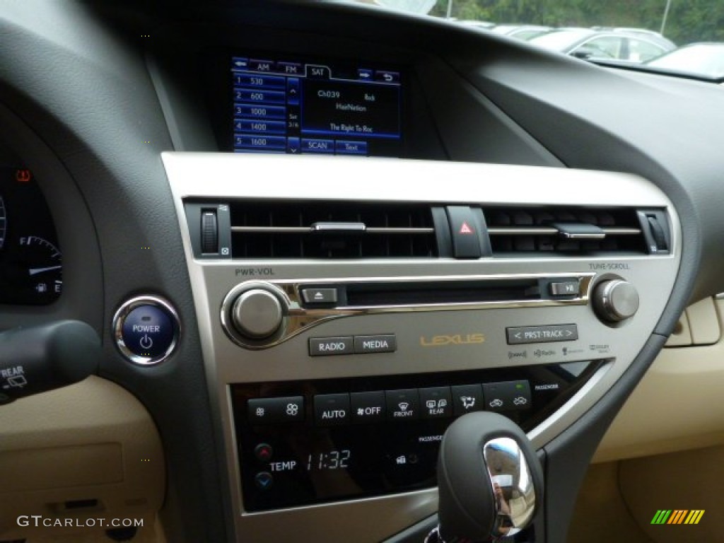 2014 Lexus RX 450h AWD Controls Photo #86336620