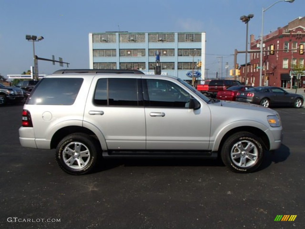Brilliant Silver Metallic 2009 Ford Explorer XLT 4x4 Exterior Photo #86345302