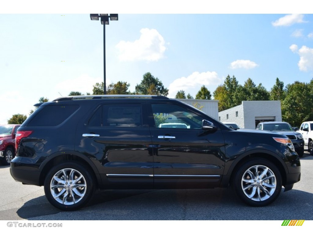 2014 Explorer Limited 4WD - Tuxedo Black / Charcoal Black photo #2