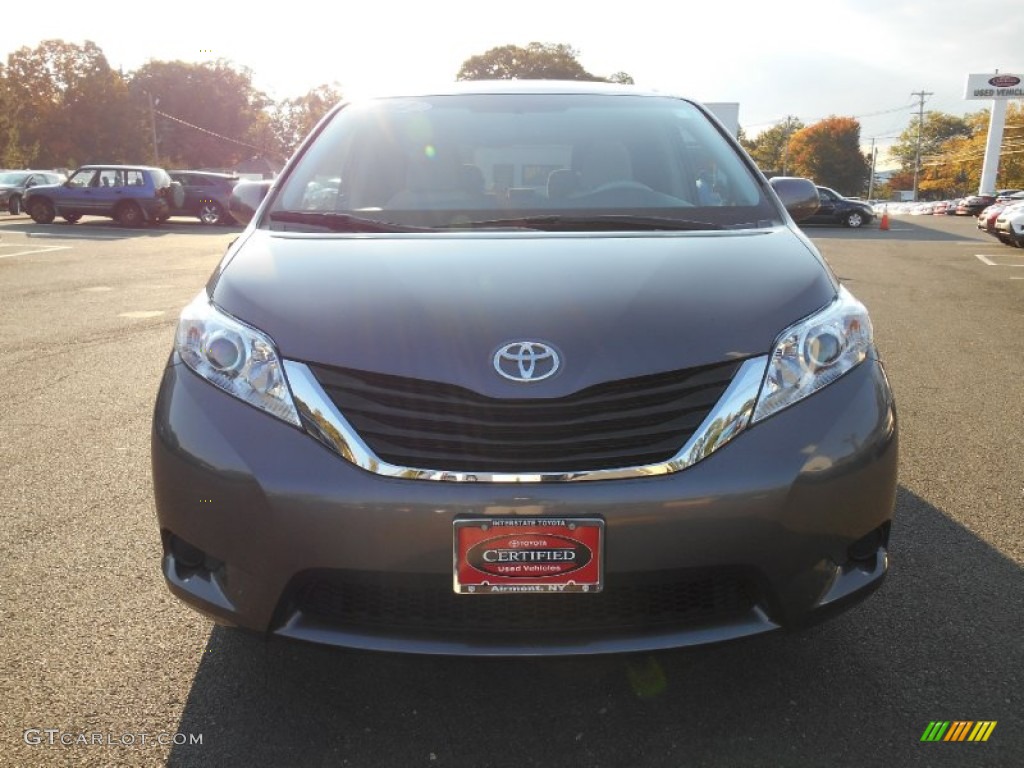 2012 Sienna LE AWD - Predawn Gray Mica / Light Gray photo #2