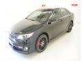Attitude Black Metallic - Camry SE Photo No. 3
