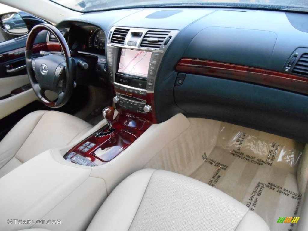 2011 Lexus LS 600h L AWD Hybrid Dashboard Photos