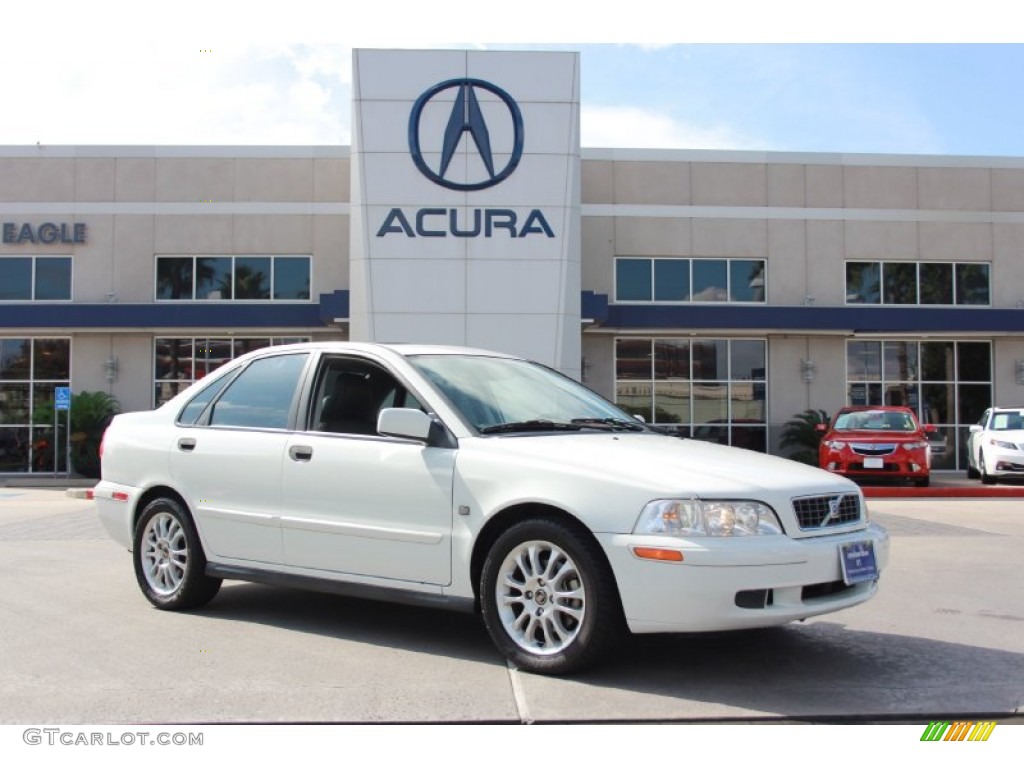 2004 S40 1.9T - White / Graphite photo #1
