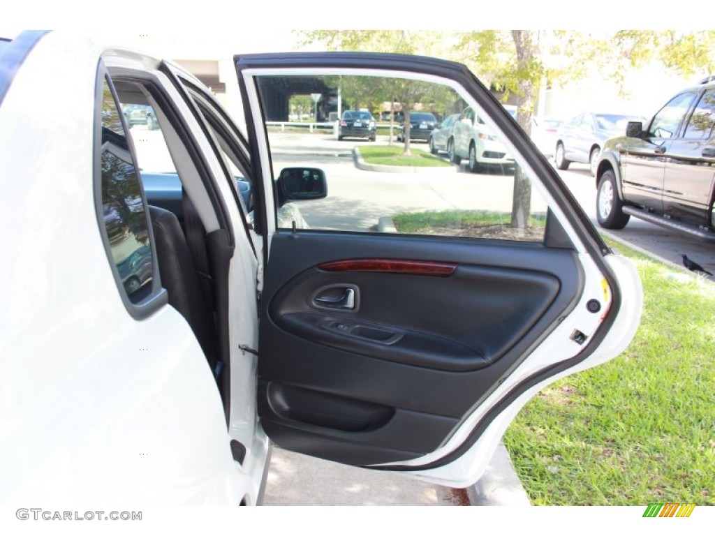 2004 S40 1.9T - White / Graphite photo #13