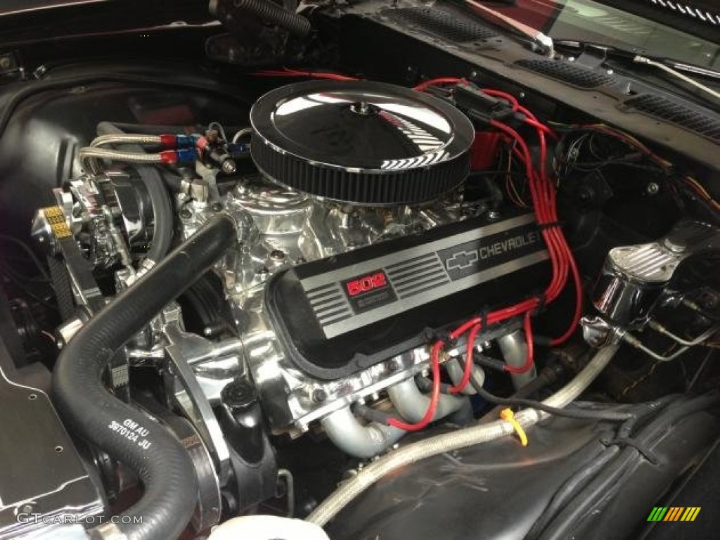 1971 Chevrolet Camaro Restomod Coupe Engine Photos