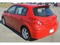 Red Alert - Versa 1.8 SL Hatchback Photo No. 4