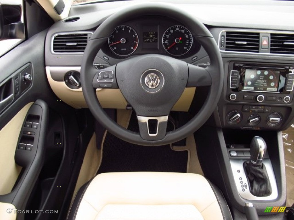 2014 Volkswagen Jetta SEL Sedan 2 Tone Cornsilk Beige/Black Dashboard Photo #86357859
