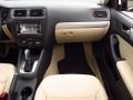 Black - Jetta SE Sedan Photo No. 15