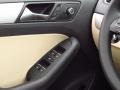 Black - Jetta SE Sedan Photo No. 17