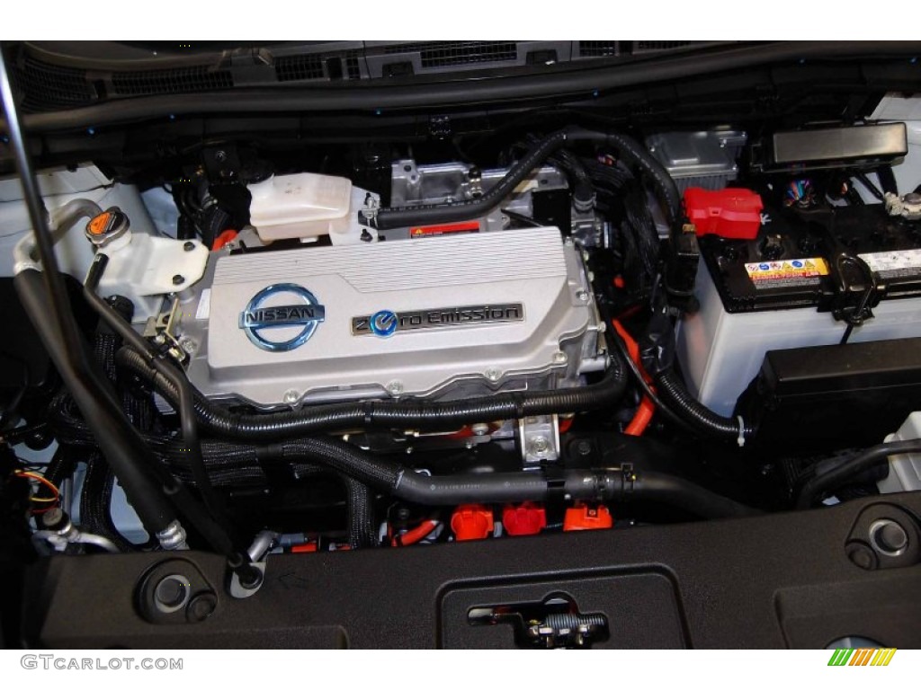 2011 Nissan LEAF SL Engine Photos