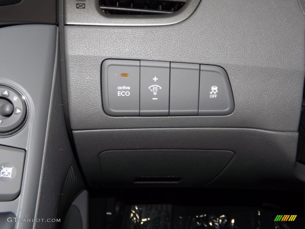2012 Elantra Limited - Silver / Gray photo #26