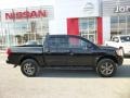 Galaxy Black - Titan S Crew Cab 4x4 Photo No. 11