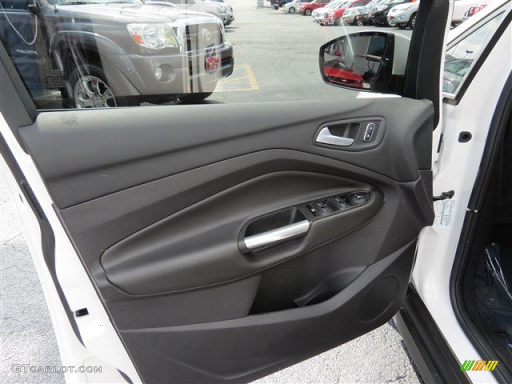 2013 Ford C-Max Hybrid SE Door Panel Photos