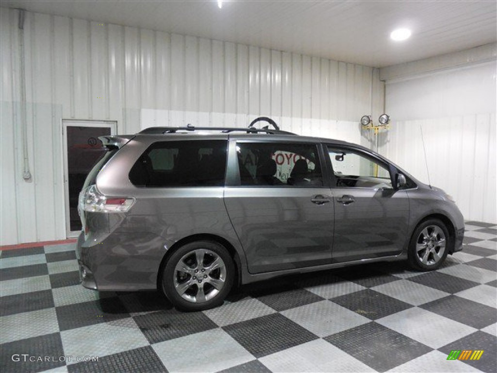 2012 Sienna SE - Predawn Gray Mica / Dark Charcoal photo #7