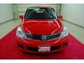 Red Alert - Versa 1.8 S Hatchback Photo No. 2