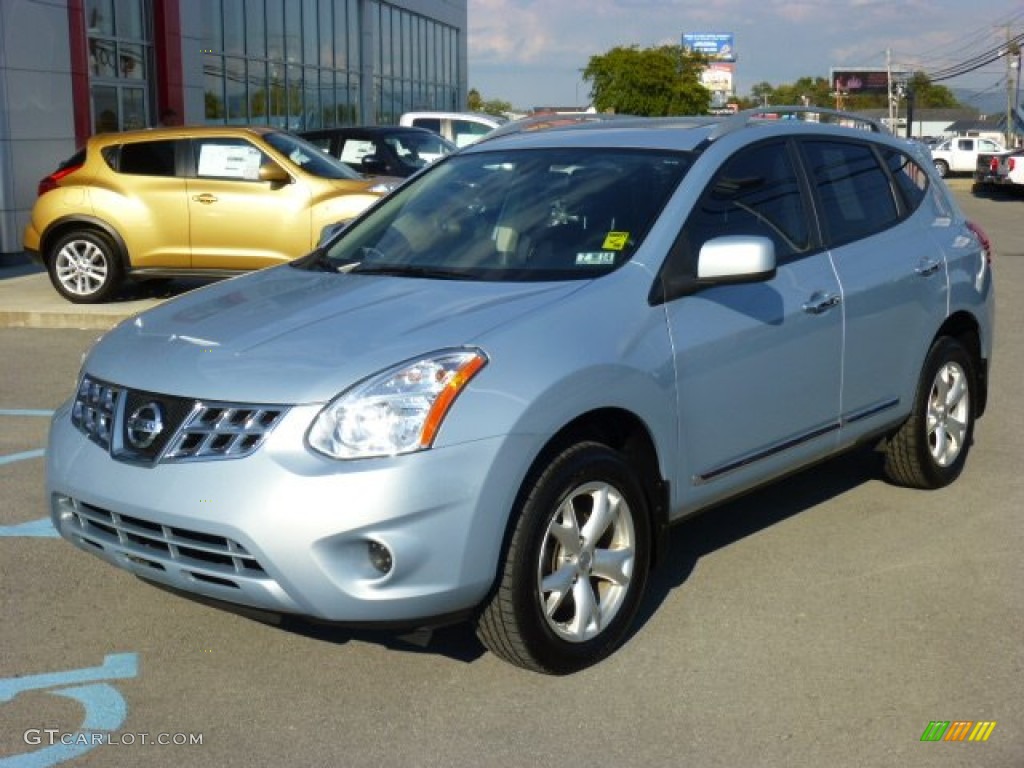 2011 Rogue SV AWD - Frosted Steel Metallic / Black photo #3