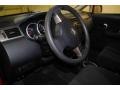 Red Alert - Versa 1.8 S Hatchback Photo No. 11