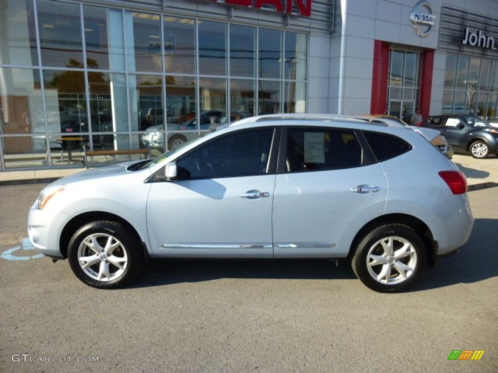 2011 Rogue SV AWD - Frosted Steel Metallic / Black photo #8