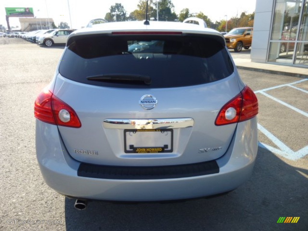 2011 Rogue SV AWD - Frosted Steel Metallic / Black photo #10