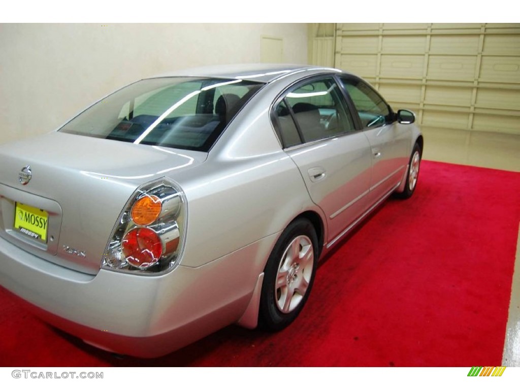 2003 Altima 2.5 S - Sheer Silver Metallic / Charcoal photo #6