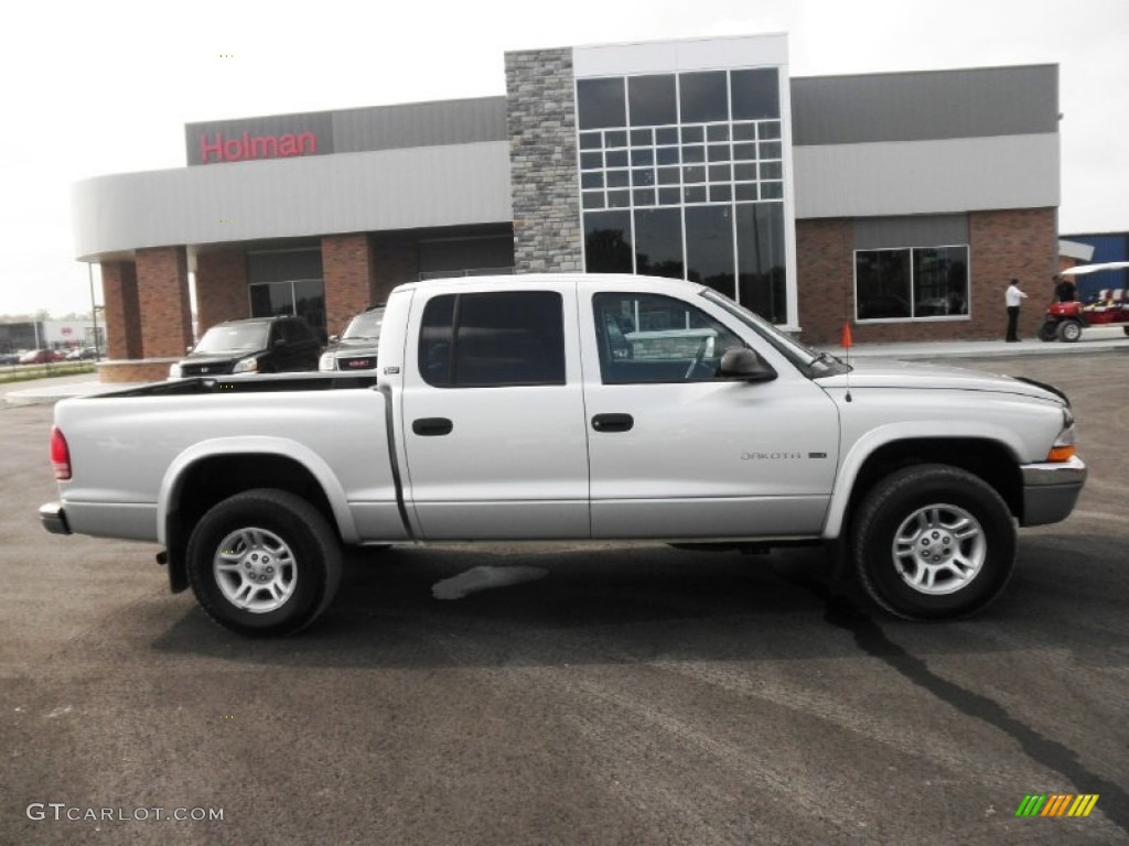 2001 Dakota SLT Quad Cab 4x4 - Bright Silver Metallic / Dark Slate Gray photo #1