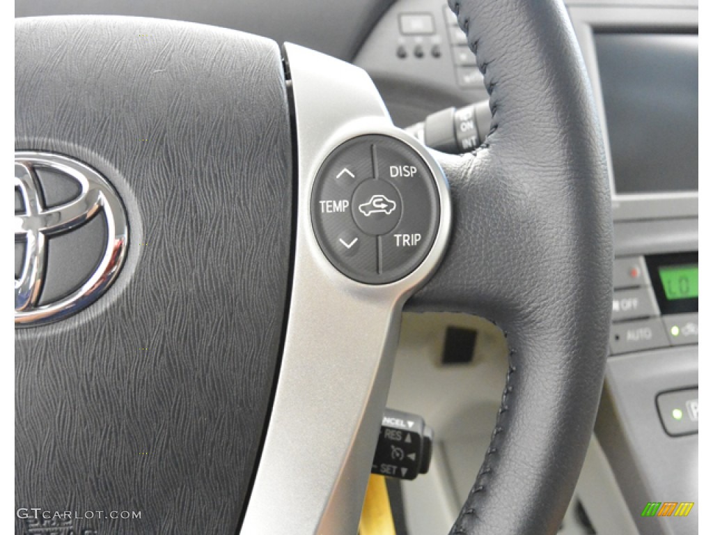 2013 Prius Four Hybrid - Nautical Blue Metallic / Misty Gray photo #28