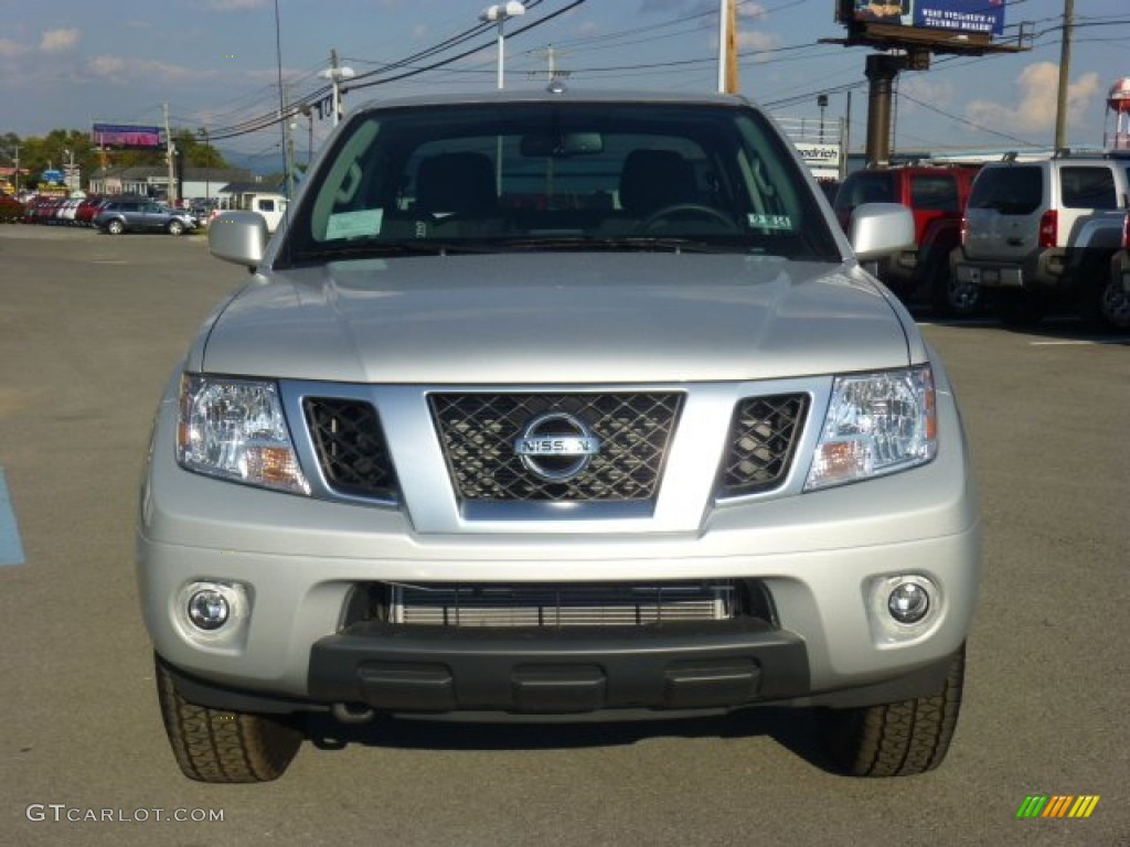 2013 Frontier Pro-4X Crew Cab 4x4 - Brilliant Silver / Graphite/Steel Pro-4X photo #2