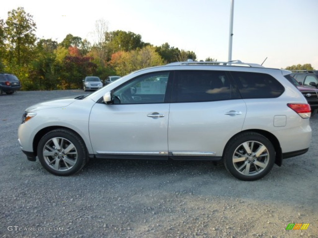 2014 Pathfinder Platinum AWD - Brilliant Silver / Charcoal photo #4