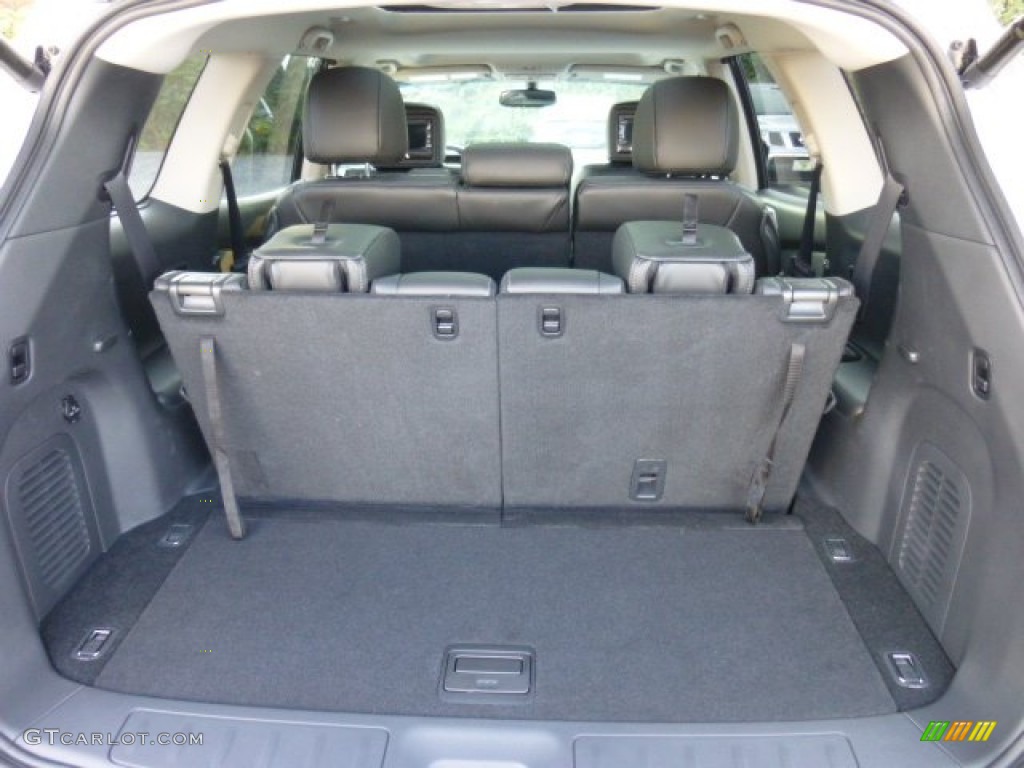 2014 Nissan Pathfinder Platinum AWD Trunk Photo #86370096