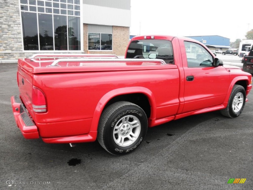 2004 Dakota Stampede Club Cab - Flame Red / Dark Slate Gray photo #22