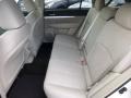Satin White Pearl - Outback 2.5i Premium Photo No. 13