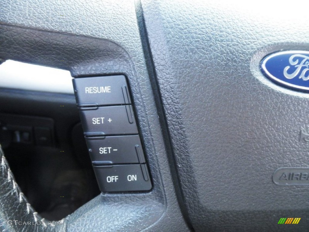 2009 Ford Fusion SE V6 Controls Photo #86372307