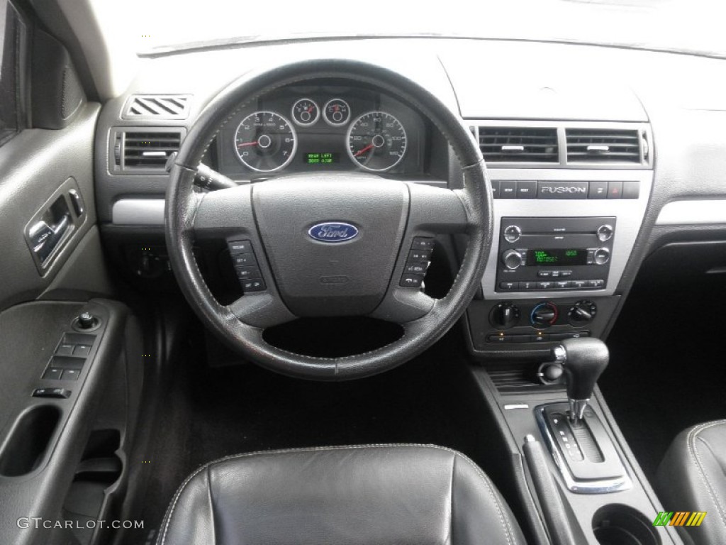 2009 Ford Fusion SE V6 Dashboard Photos