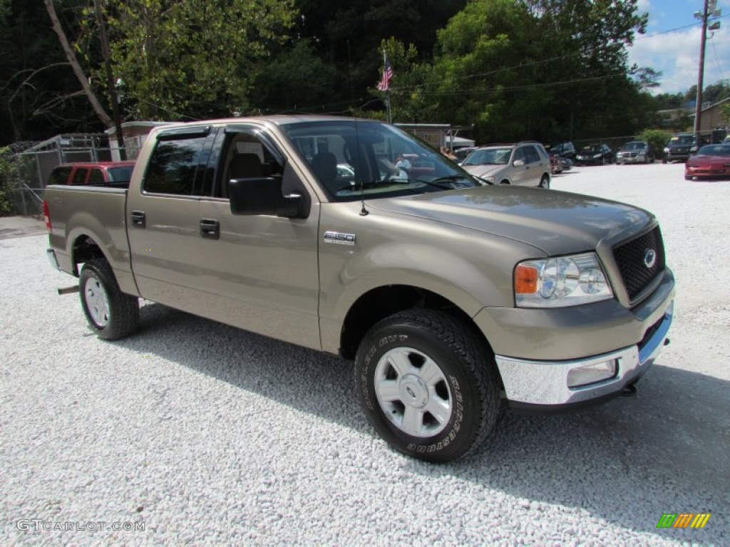 2004 F150 XLT SuperCrew 4x4 - Arizona Beige Metallic / Tan photo #2