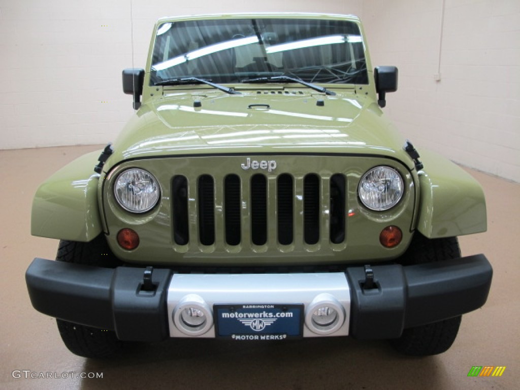 2013 Wrangler Unlimited Sahara 4x4 - Commando Green / Black/Dark Saddle photo #2
