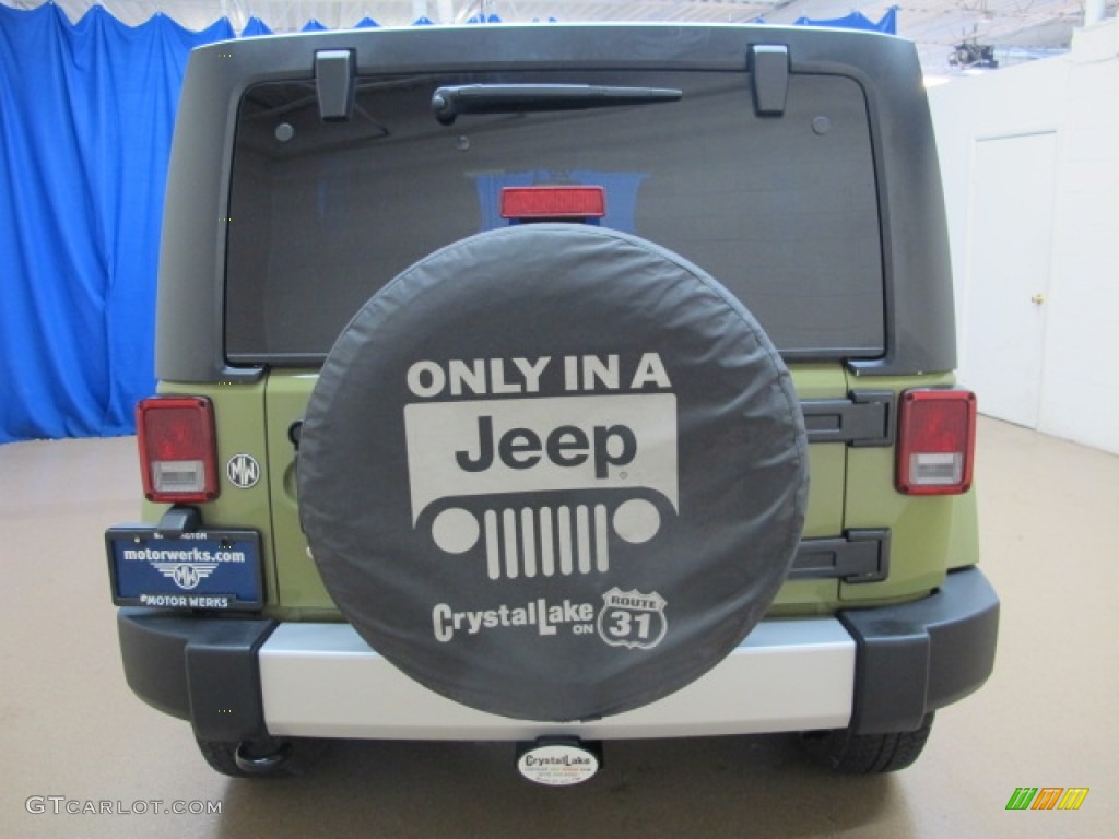 2013 Wrangler Unlimited Sahara 4x4 - Commando Green / Black/Dark Saddle photo #7