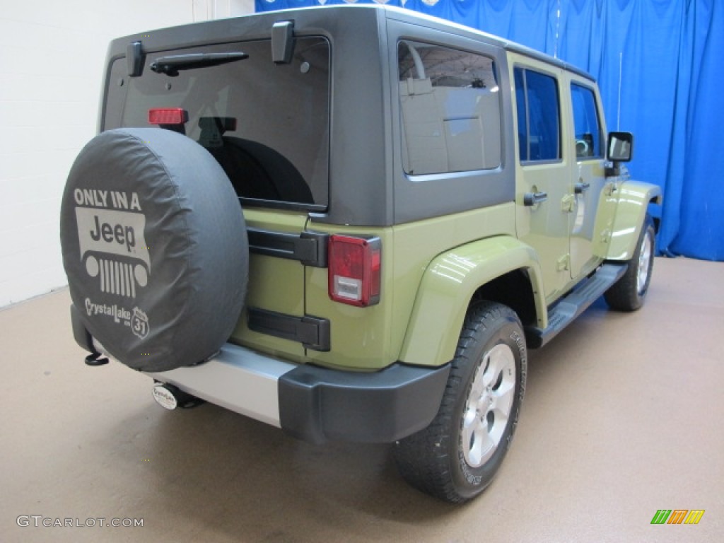 2013 Wrangler Unlimited Sahara 4x4 - Commando Green / Black/Dark Saddle photo #9