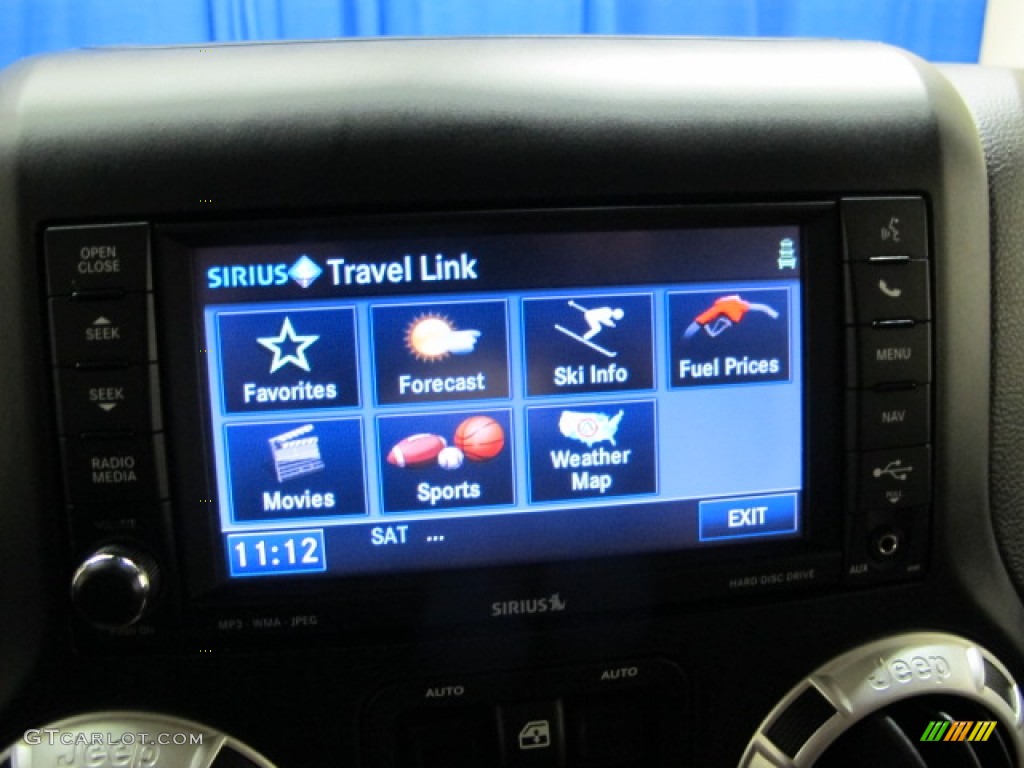 2013 Wrangler Unlimited Sahara 4x4 - Commando Green / Black/Dark Saddle photo #30