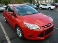 Race Red - Focus SE Hatchback Photo No. 1