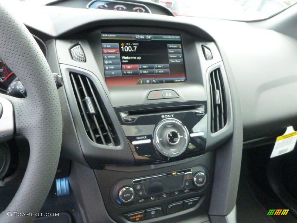 2014 Ford Focus ST Hatchback Controls Photo #86378730