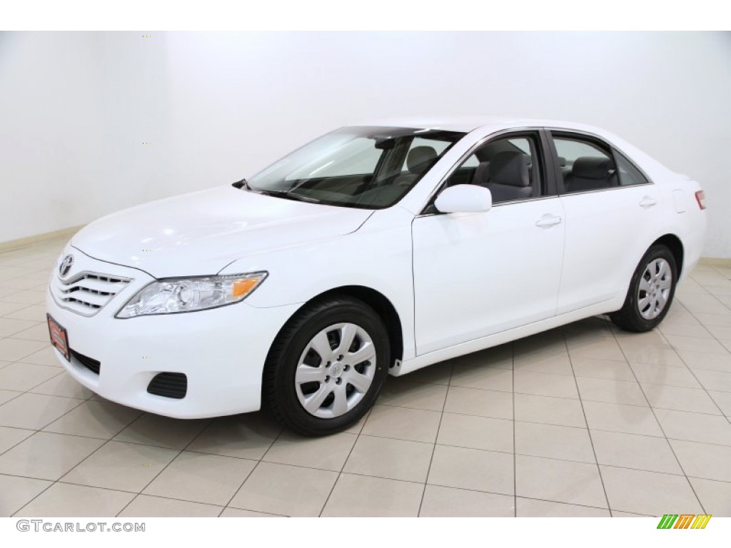 Super White 2010 Toyota Camry LE Exterior Photo #86383326