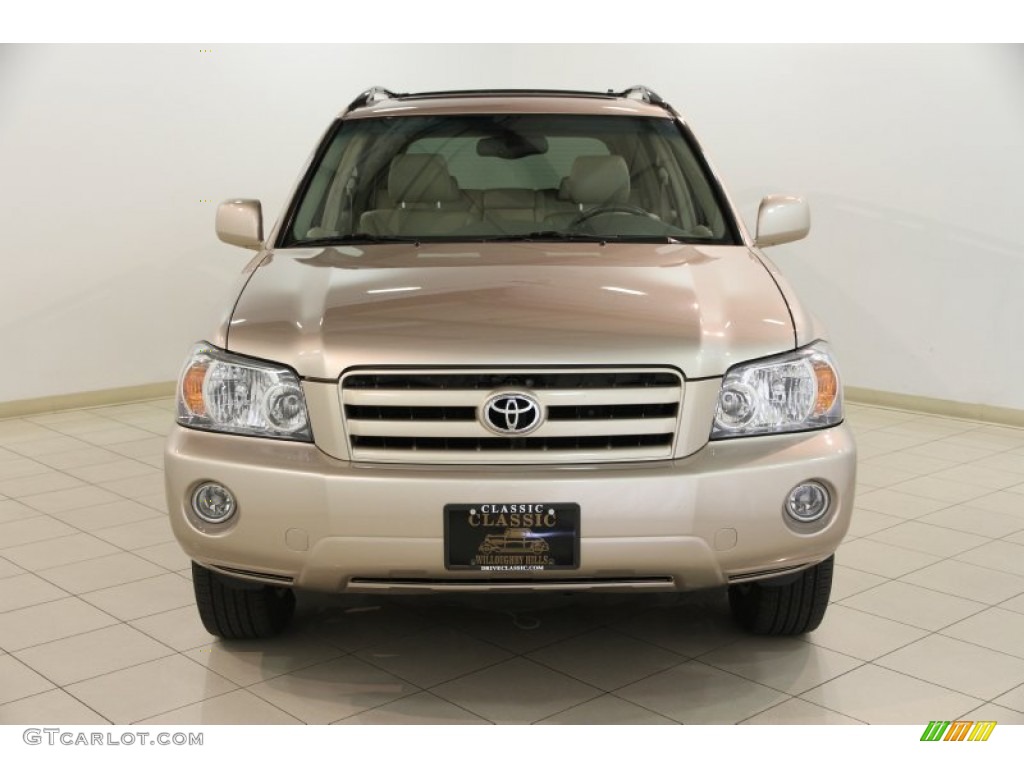 2004 Highlander Limited V6 4WD - Vintage Gold Metallic / Ivory photo #2