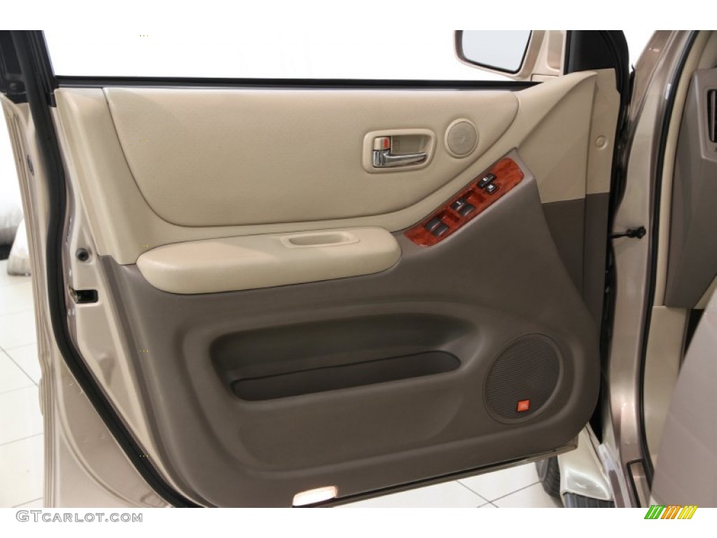 2004 Toyota Highlander Limited V6 4WD Door Panel Photos