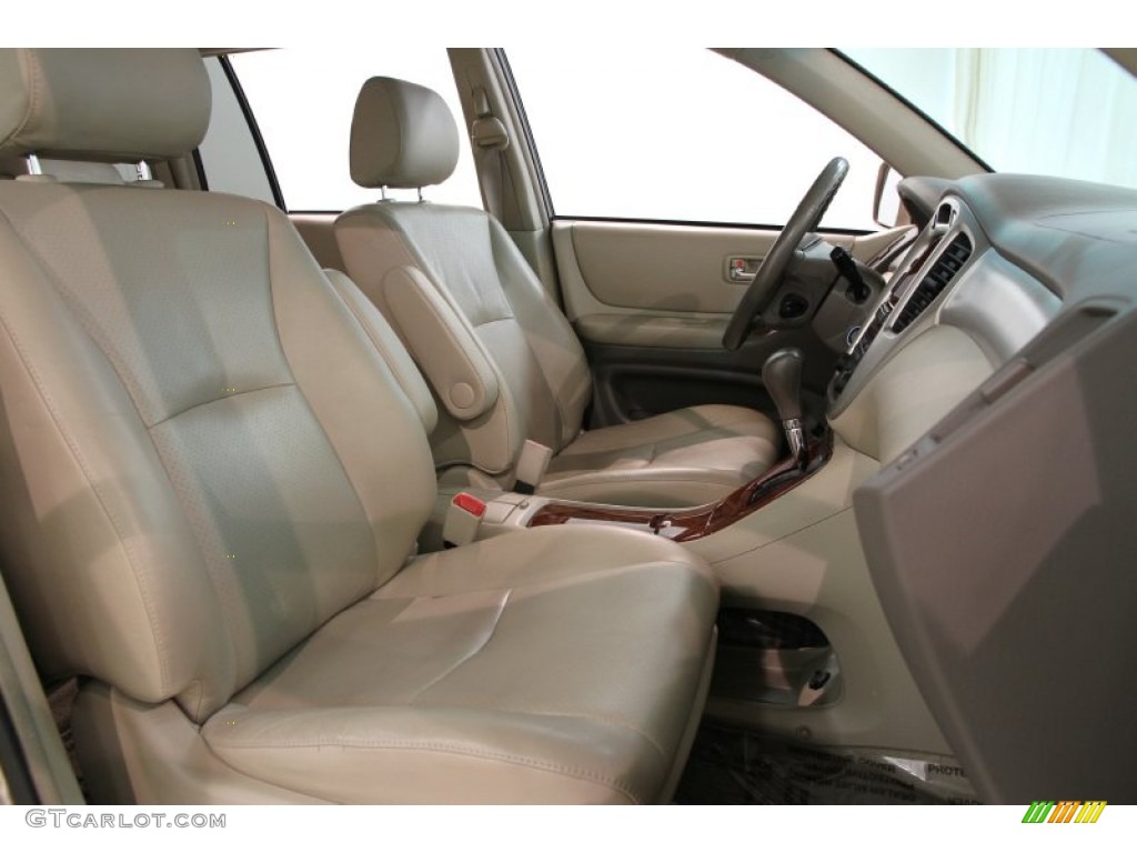 2004 Toyota Highlander Limited V6 4WD Front Seat Photos