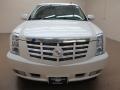White Diamond - Escalade Luxury AWD Photo No. 2